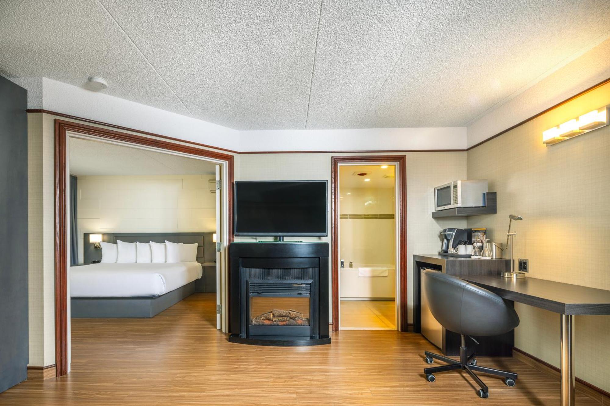 Les Suites De Laviolette Ascend Hotel Collection Trois-Rivières Esterno foto