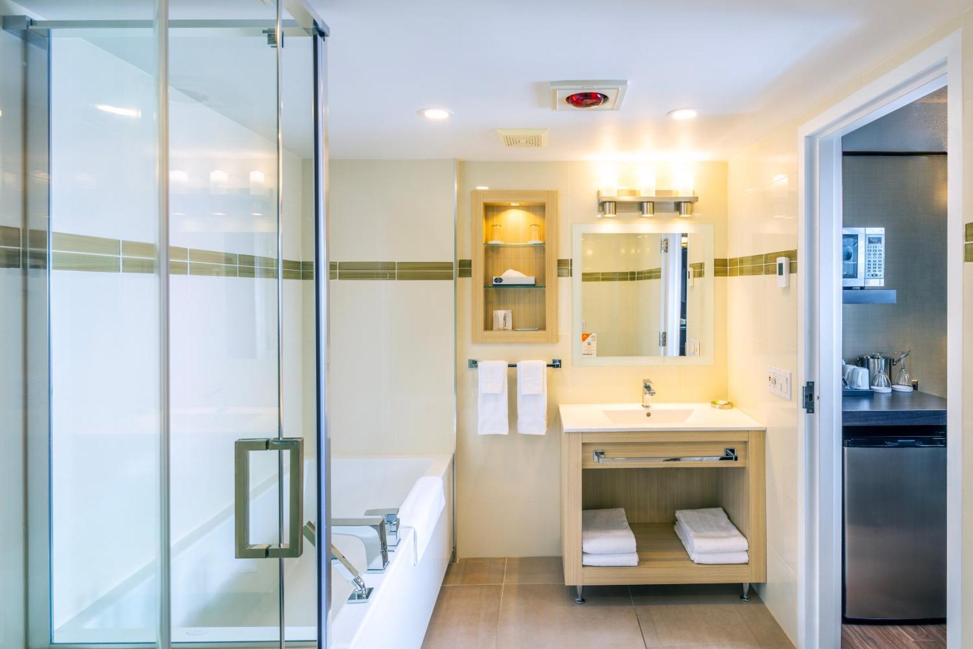 Les Suites De Laviolette Ascend Hotel Collection Trois-Rivières Esterno foto