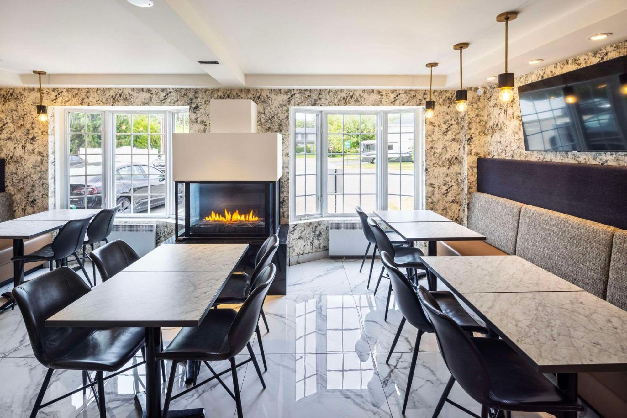 Les Suites De Laviolette Ascend Hotel Collection Trois-Rivières Esterno foto