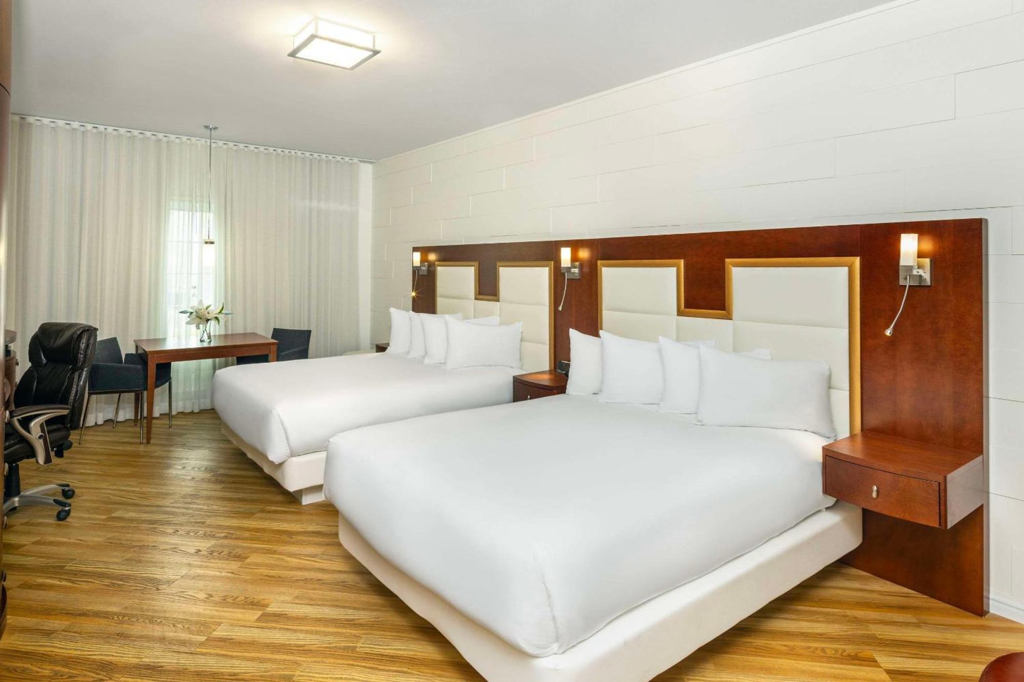 Les Suites De Laviolette Ascend Hotel Collection Trois-Rivières Esterno foto