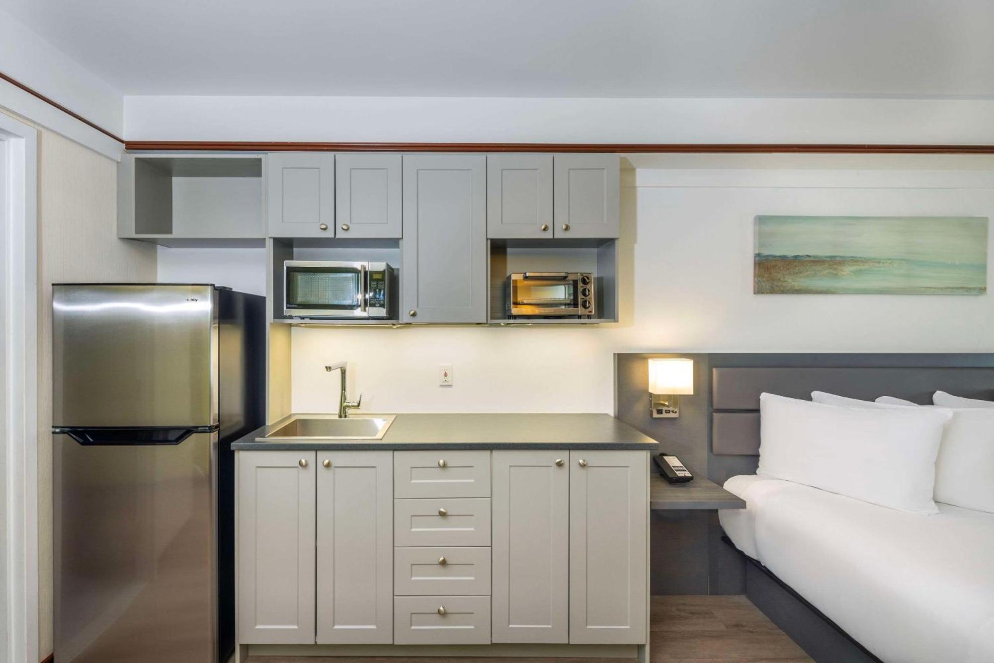 Les Suites De Laviolette Ascend Hotel Collection Trois-Rivières Esterno foto